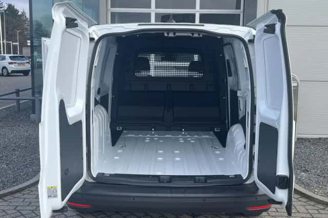 Ford Transit Connect (2024) thumbnail 11