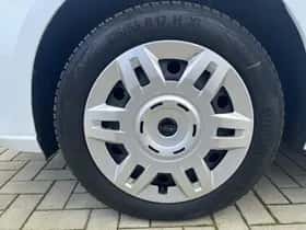 Ford Transit Connect (2024) thumbnail 18