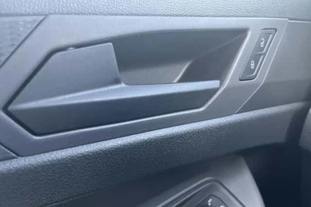 Ford Transit Connect (2024) thumbnail 29