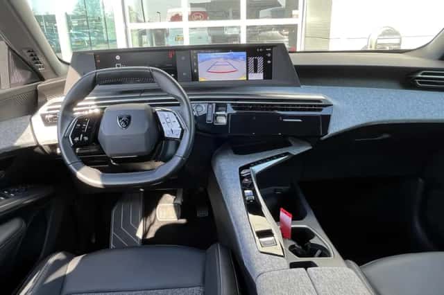 Peugeot 5008 (2025) thumbnail 16