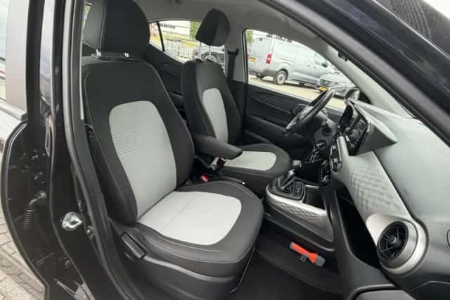 Hyundai i10 (2021) thumbnail 16
