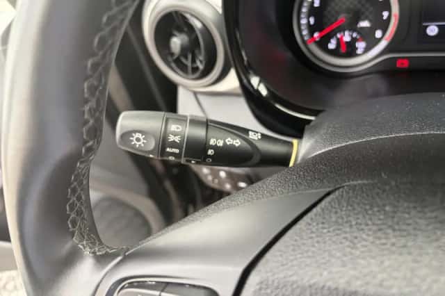Hyundai i10 (2021) thumbnail 23