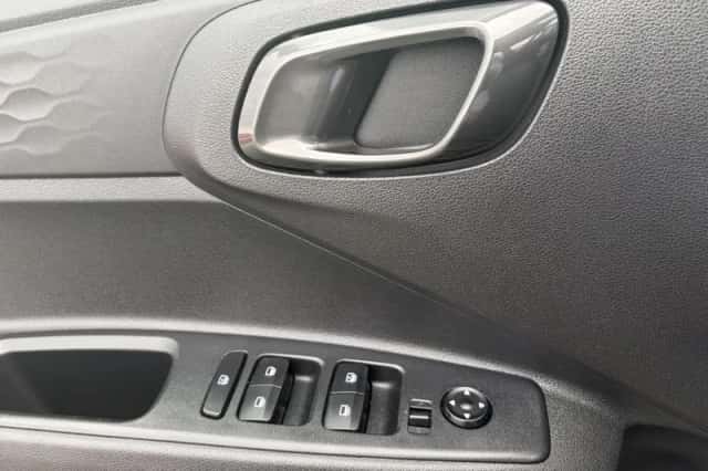 Hyundai i10 (2021) thumbnail 29