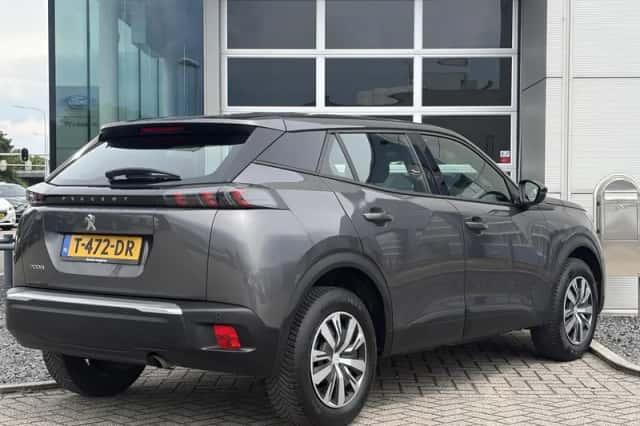 Peugeot 2008 (2023) thumbnail 6