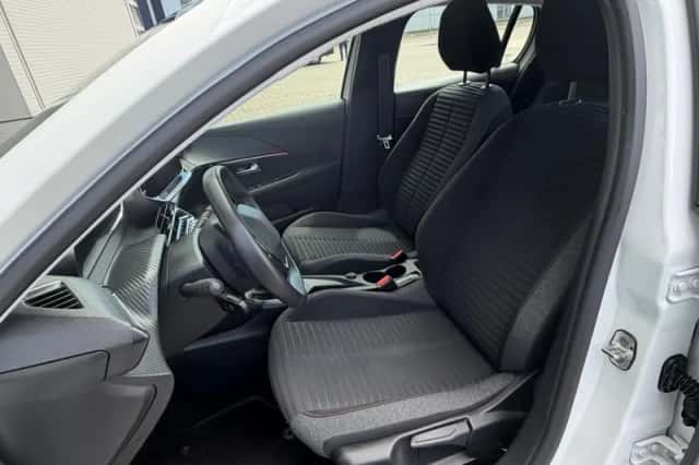 Peugeot 208 (2022) thumbnail 17