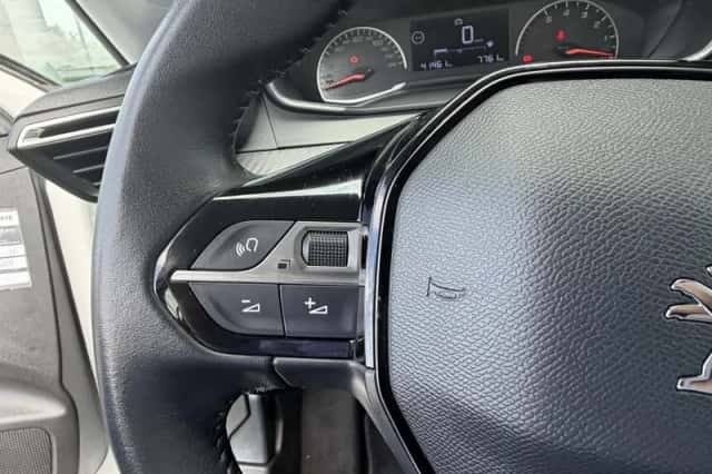 Peugeot 208 (2022) thumbnail 19
