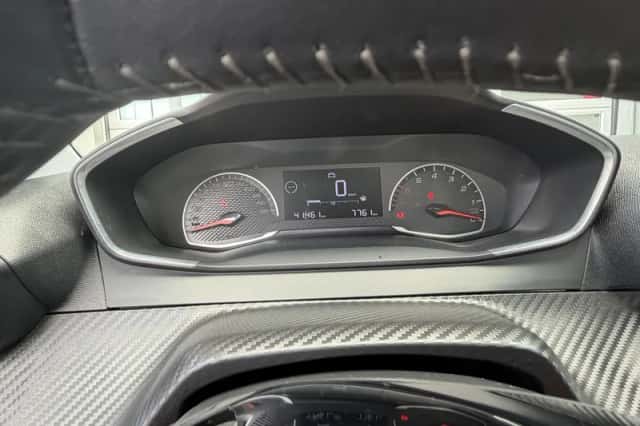 Peugeot 208 (2022) thumbnail 21