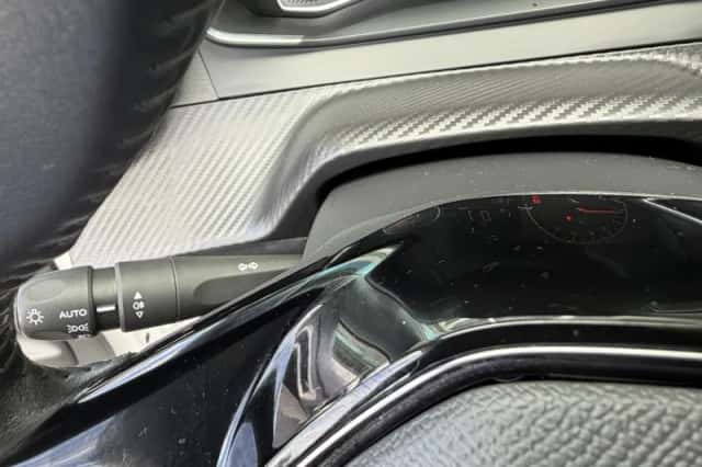 Peugeot 208 (2022) thumbnail 22