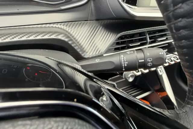 Peugeot 208 (2022) thumbnail 23