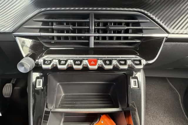 Peugeot 208 (2022) thumbnail 26
