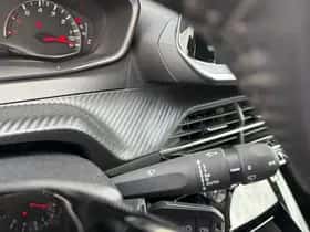 Peugeot 2008 (2022) thumbnail 13