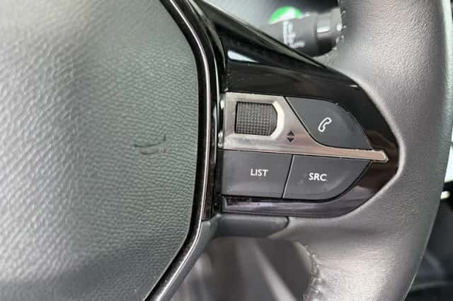 Peugeot 2008 (2022) thumbnail 17