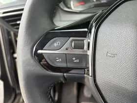 Peugeot 2008 (2022) thumbnail 19