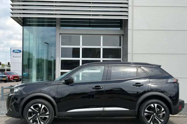 Peugeot 2008 (2022) thumbnail 3