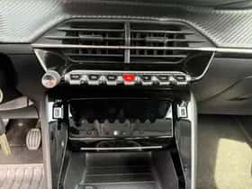 Peugeot 2008 (2022) thumbnail 26