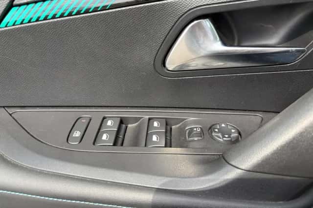 Peugeot 2008 (2022) thumbnail 29
