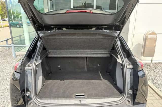 Peugeot 2008 (2022) thumbnail 10