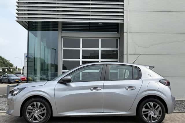 Peugeot 208 (2021) thumbnail 4