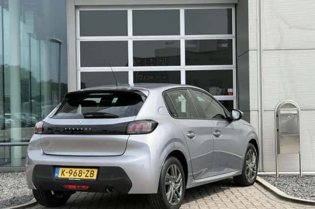 Peugeot 208 (2021) thumbnail 6