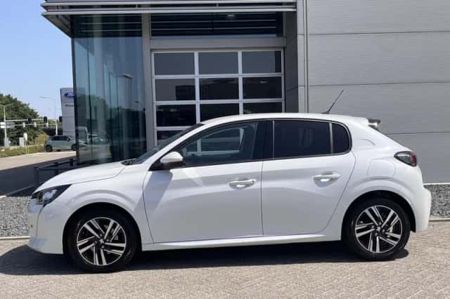 Peugeot 208 (2021) thumbnail 4