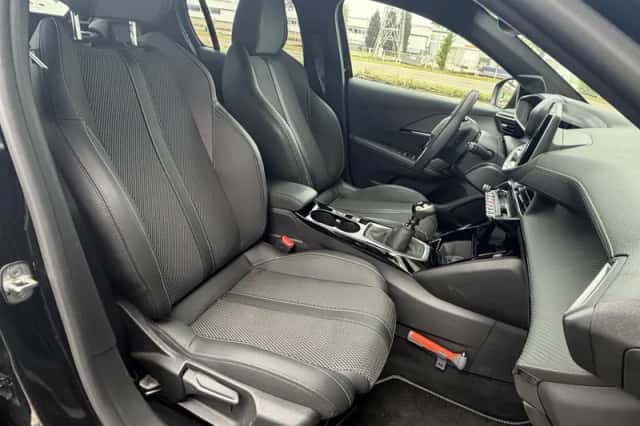 Peugeot 208 (2024) thumbnail 17