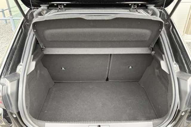 Peugeot 208 (2024) thumbnail 9
