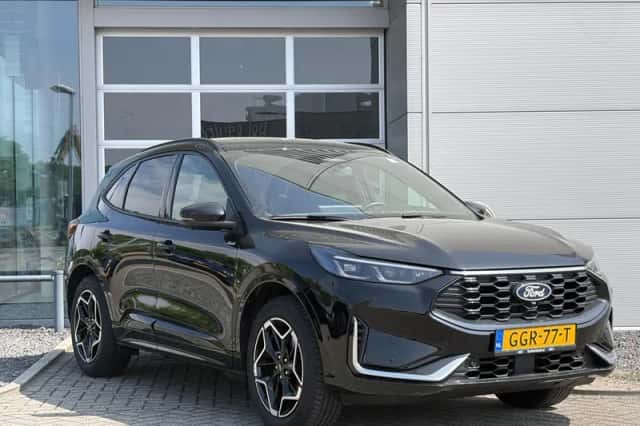 Ford Kuga (2024) thumbnail 3