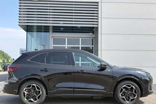 Ford Kuga (2024) thumbnail 6