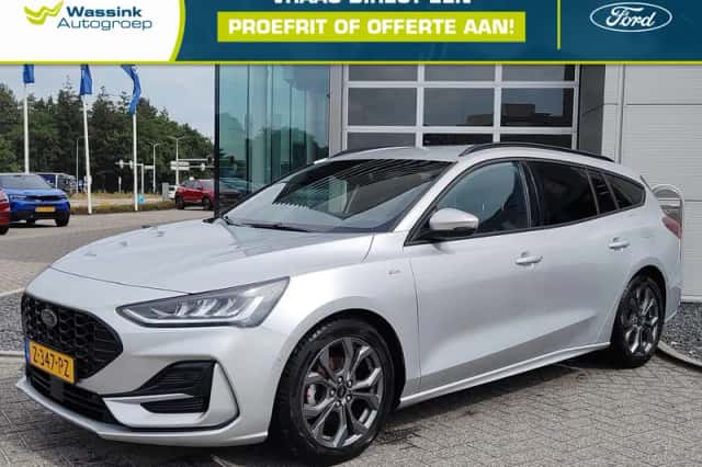 Ford Focus (2024) thumbnail 1