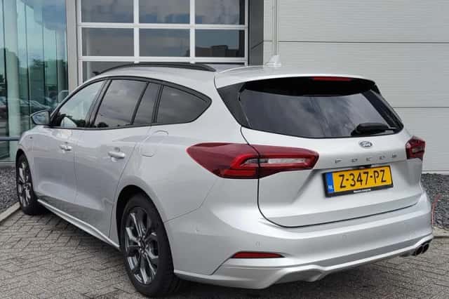 Ford Focus (2024) thumbnail 2