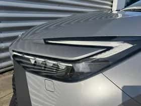 Toyota C-HR (2025) thumbnail 17