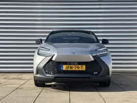 Toyota C-HR (2025) thumbnail 8