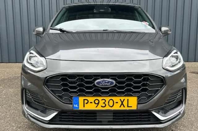 Ford Fiesta (2022) thumbnail 3