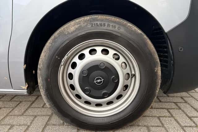 Opel Vivaro (2024) thumbnail 15