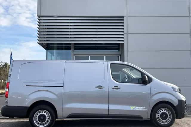 Opel Vivaro (2024) thumbnail 5