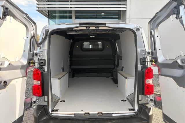 Opel Vivaro (2024) thumbnail 9