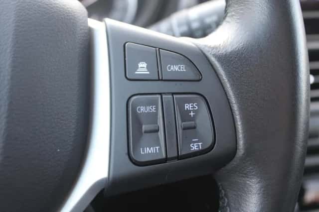 Suzuki S-Cross (2023) thumbnail 15