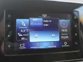 Suzuki S-Cross (2023) thumbnail 18