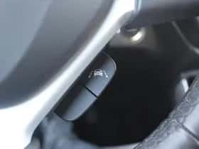 Suzuki S-Cross (2023) thumbnail 22