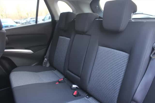 Suzuki S-Cross (2023) thumbnail 10