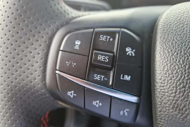 Ford Kuga (2024) thumbnail 17