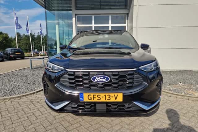 Ford Kuga (2024) thumbnail 3