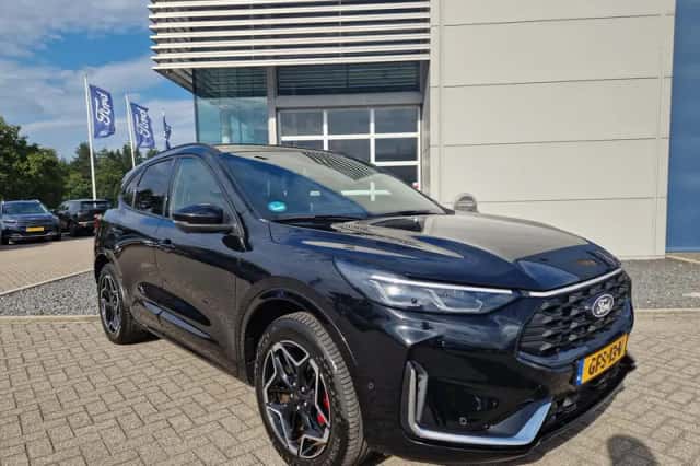 Ford Kuga (2024) thumbnail 4