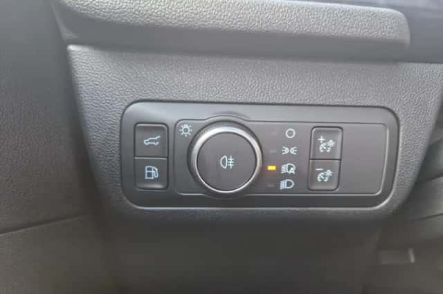 Ford Kuga (2024) thumbnail 33
