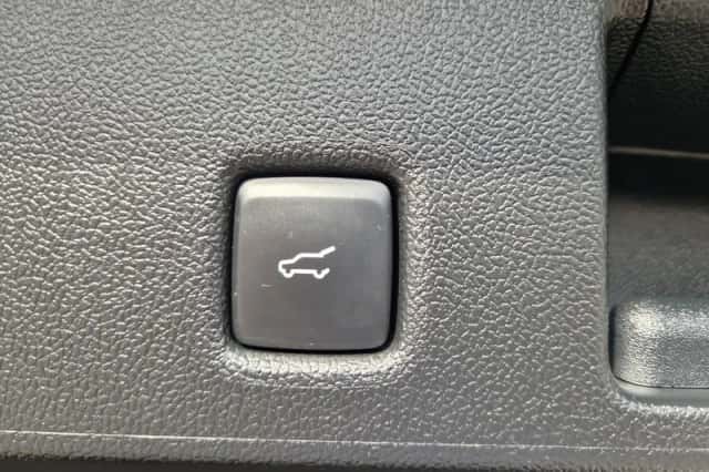 Ford Kuga (2024) thumbnail 9