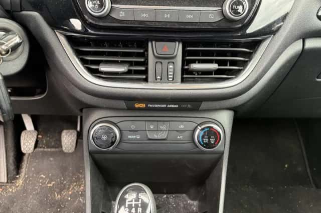 Ford Fiesta (2020) thumbnail 25