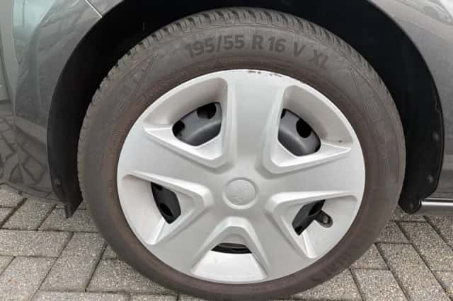 Ford Fiesta (2020) thumbnail 9