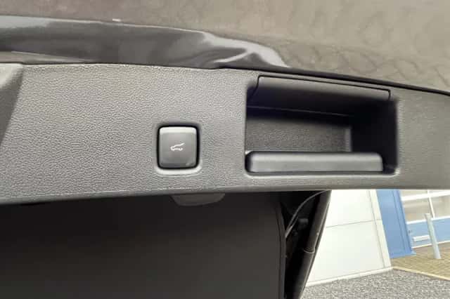 Ford Kuga (2026) thumbnail 11