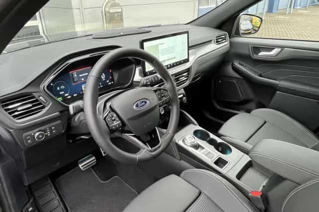 Ford Kuga (2026) thumbnail 12