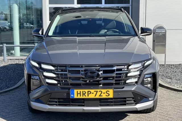 Hyundai Tucson (2025) thumbnail 3